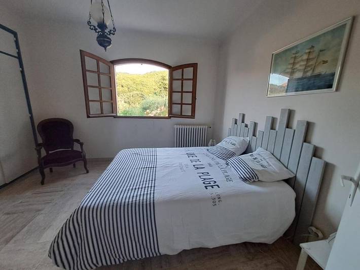 Location de vacances pour 12 personnes, avec terrasse et jardin, animaux acceptés à Piana - 2