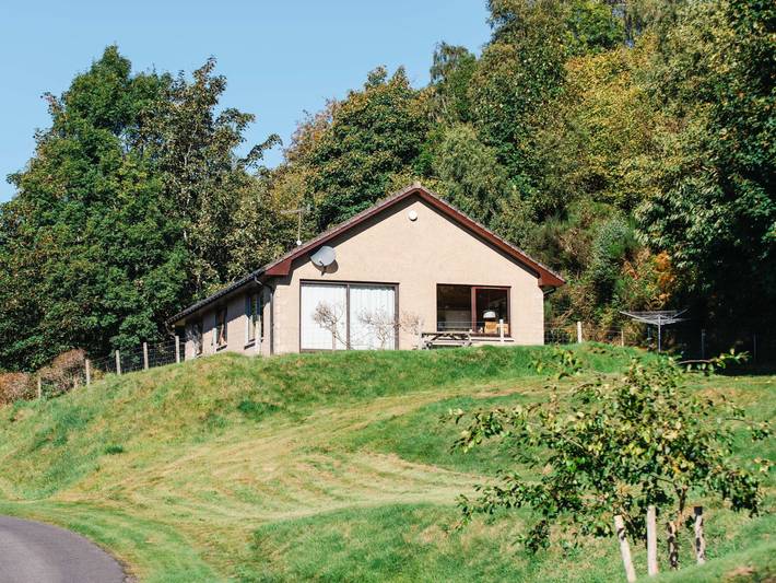 Ferienhaus für 6 Personen, mit Ausblick und Garten sowie Seeblick und Terrasse - 1
