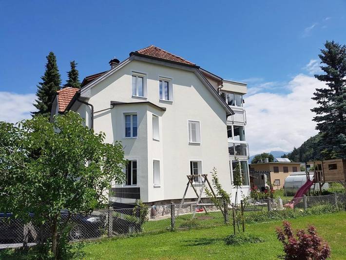 Ferienwohnung für 5 Personen, mit Terrasse und Garten sowie Ausblick in Feldkirch