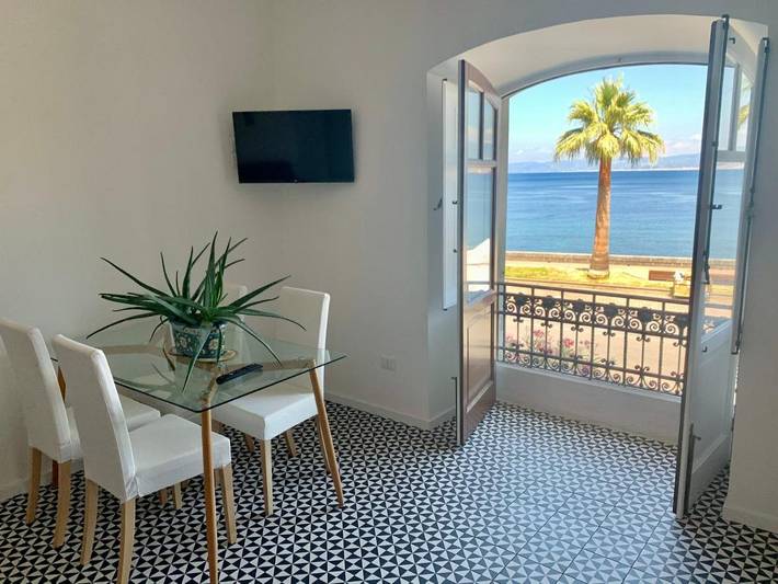 Appartamento per 2 persone, con balcone e panorama a Milazzo