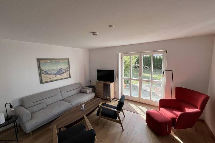 Ferienwohnung für 4 Personen, mit Terrasse und Garten in Pöcking