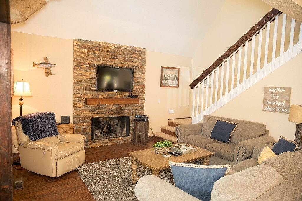 Traumhaftem Berg Bluff Cabin mit Seeblick-Eingezäuntes in Navajo County
