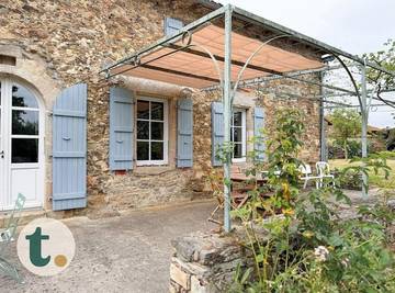 Gîte pour 9 personnes, avec jardin et terrasse à Mouchamps