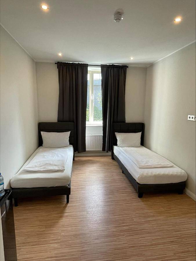 Hostel für 5 Personen, mit Terrasse und Garten in Harburg (Hamburg)
