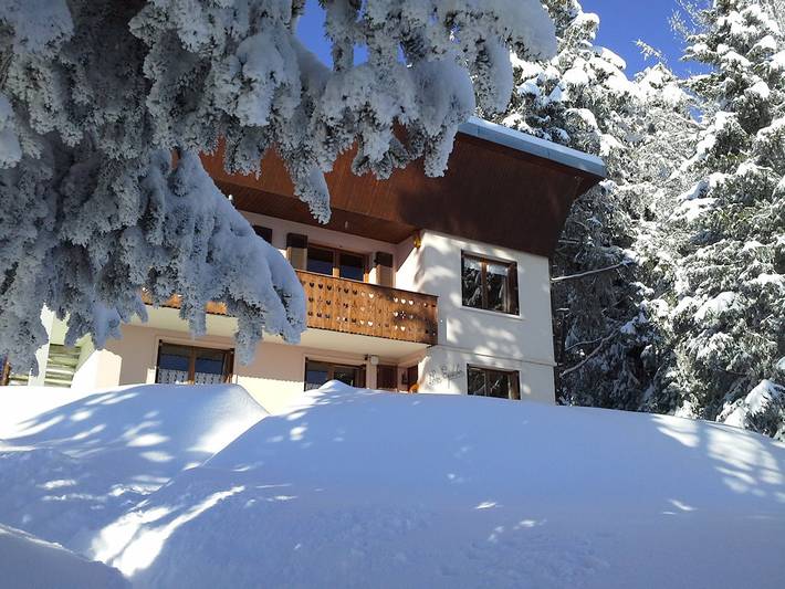 Chalet pour 5 personnes, avec jardin