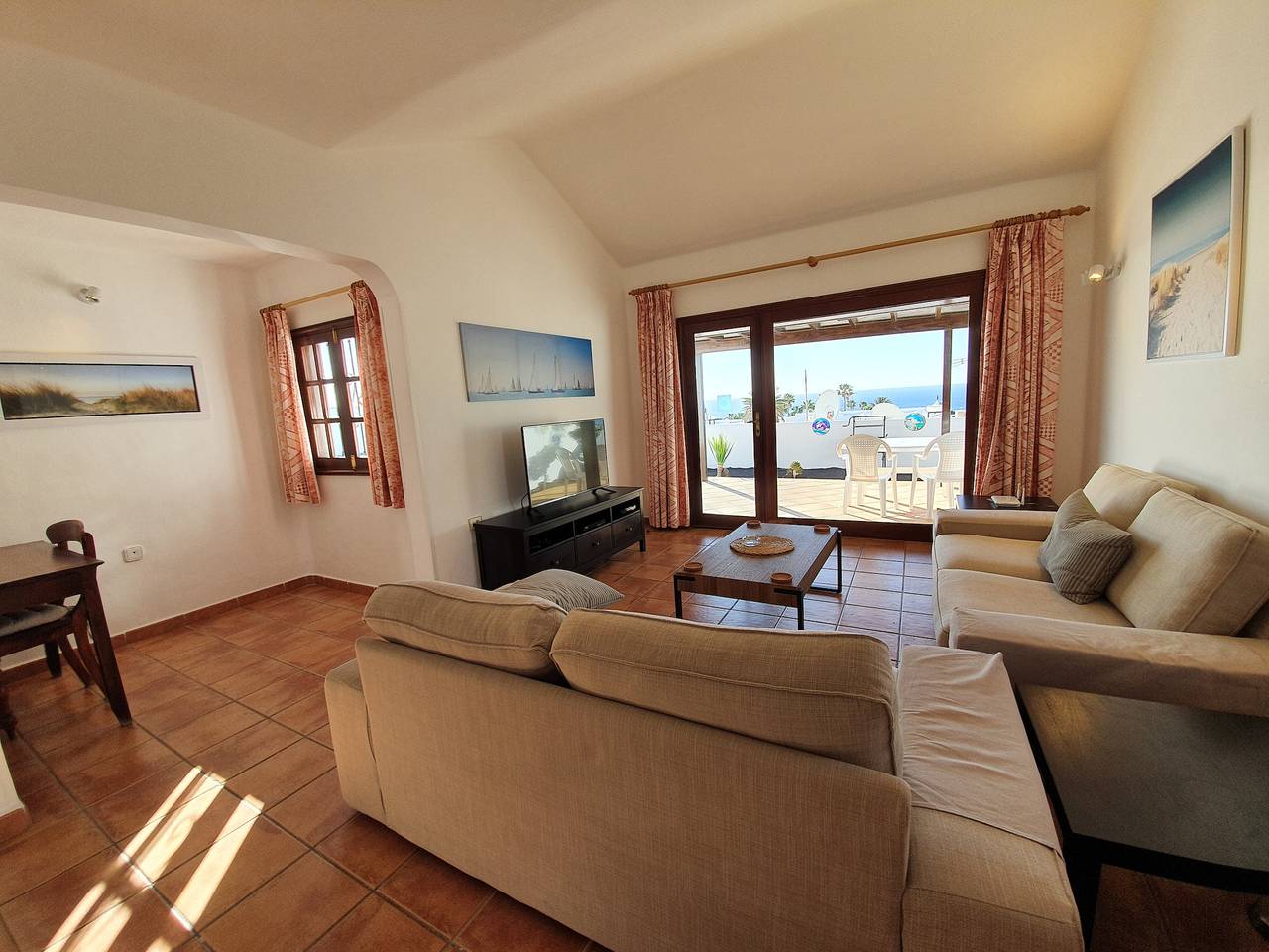 Villa "The Bungalow" 2 Bedroom in Puerto del Carmen, Tías