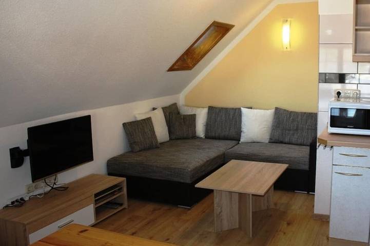 Ferienwohnung für 5 Personen, mit Terrasse und Garten - 1