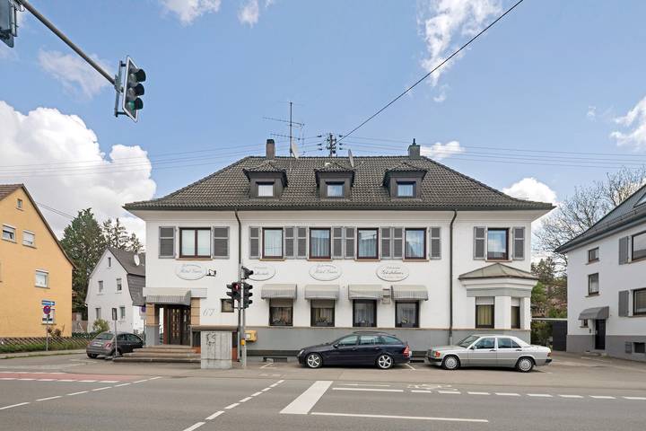 Habitación 'Zimmer 37' con jardín compartido y Wi-Fi in Nürtingen, Distrito de Esslingen