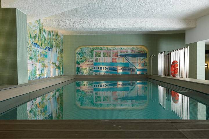 Hôtel pour 4 personnes, avec piscine ainsi que terrasse et sauna