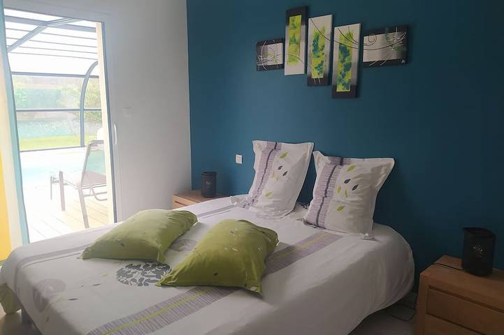 Location de vacances pour 12 personnes, avec jardin ainsi que sauna et jacuzzi dans Doëlan - 3