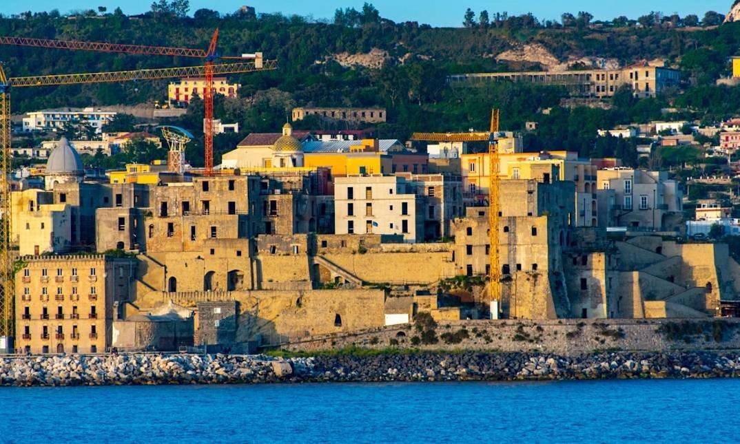 Pozzuoli Seaview in Pozzuoli, Napoli e dintorni