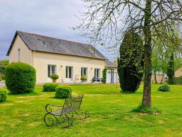 Gîte pour 4 personnes, avec vue et jardin, animaux acceptés à Sens-de-Bretagne