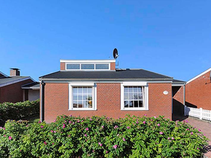 Ferienhaus für 4 Personen, mit Garten und Terrasse, kinderfreundlich in Neuharlingersiel - 3