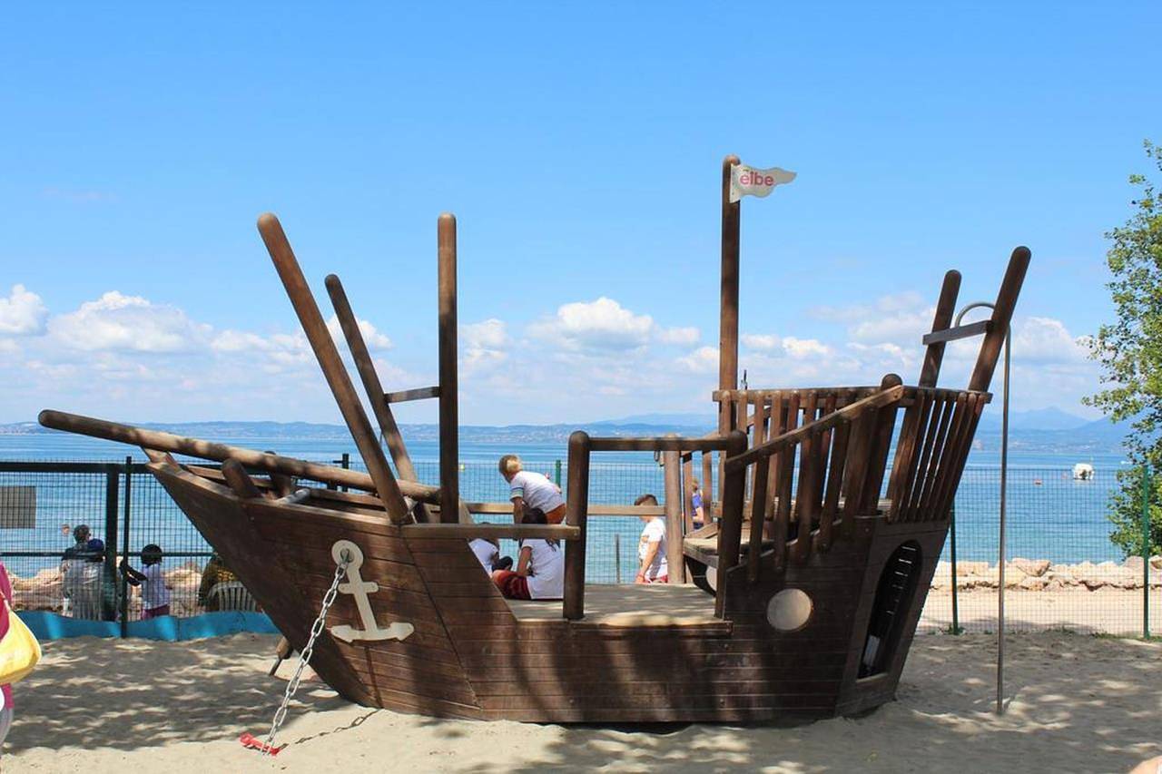 Appartamento intero, Feriendorf Cisano San Vito Zimmer Perla für 4 Personen in Cisano, Bardolino