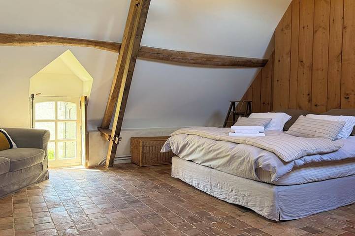 Location de vacances pour 14 personnes, avec jardin dans Longny-les-Villages - 3