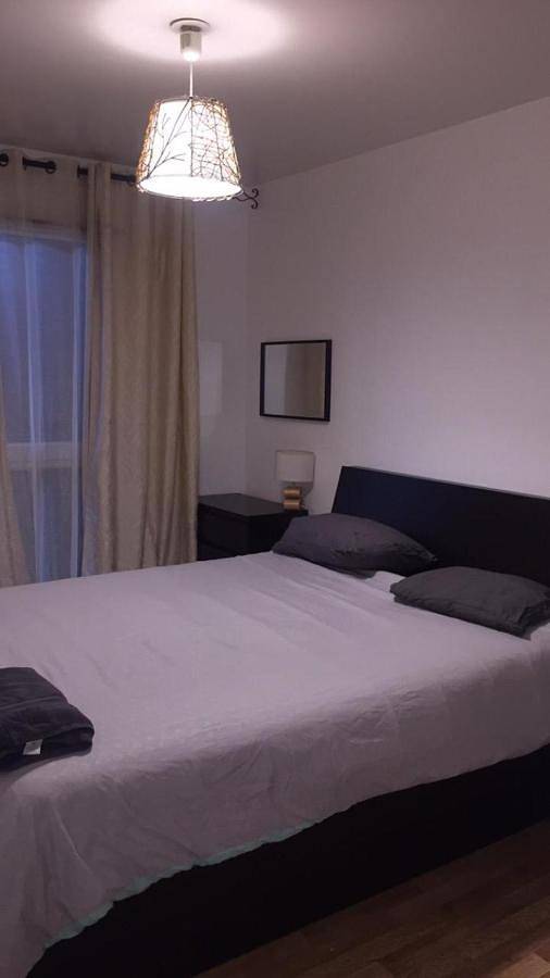 Appartement entier, Three-Bedroom Apartment in Mantes-la-Jolie, Yvelines