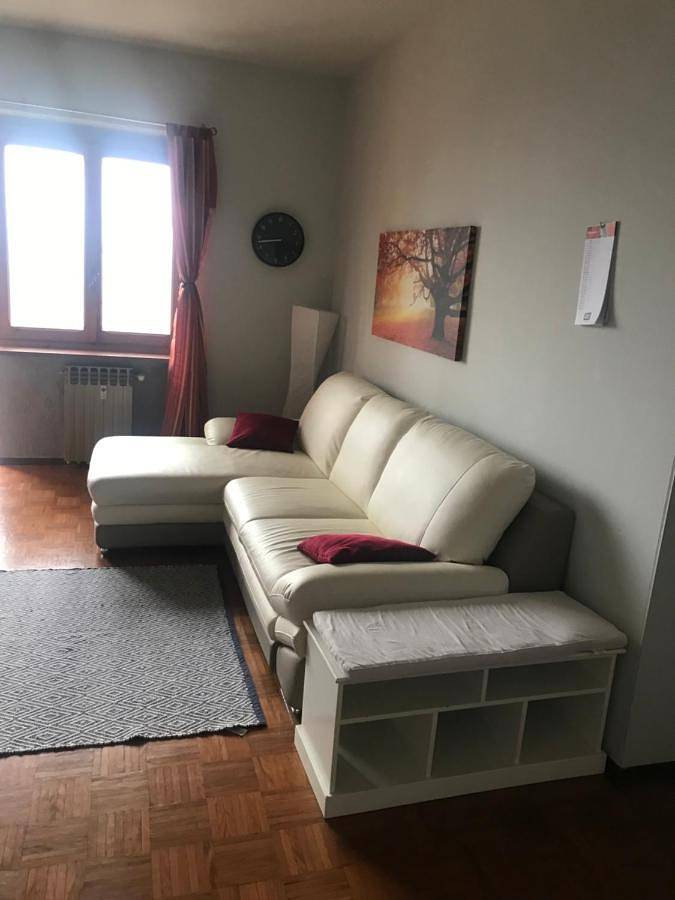 Gîte pour 8 personnes, avec balcon et vue à Paesana