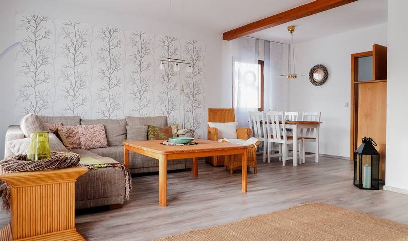 Ferienhaus für 6 Personen, mit Balkon und Garten