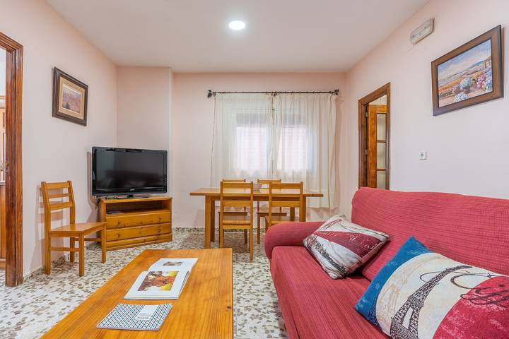 Hel lägenhet, Apartment 'Apartamento B' with Private Terrace and Wi-Fi in Sierra Nevada omgivningar, Güejar Sierra