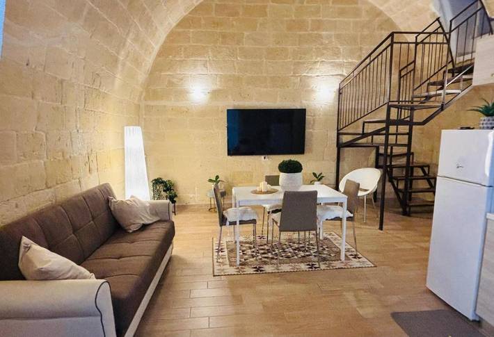 Appartamento per 4 persone, con Terrazza a Canosa di Puglia
