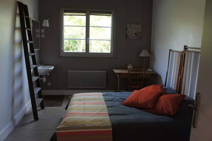 Location de vacances pour 16 personnes, avec jardin et terrasse, animaux acceptés à l' Île d'Yeu - 3