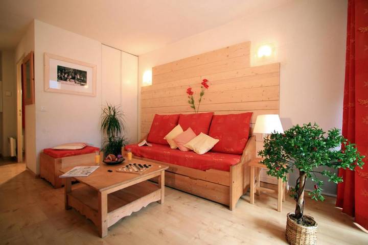 Parc de vacances pour 6 personnes, avec jardin ainsi que terrasse et piscine, animaux acceptés dans les Pyrénées - 3