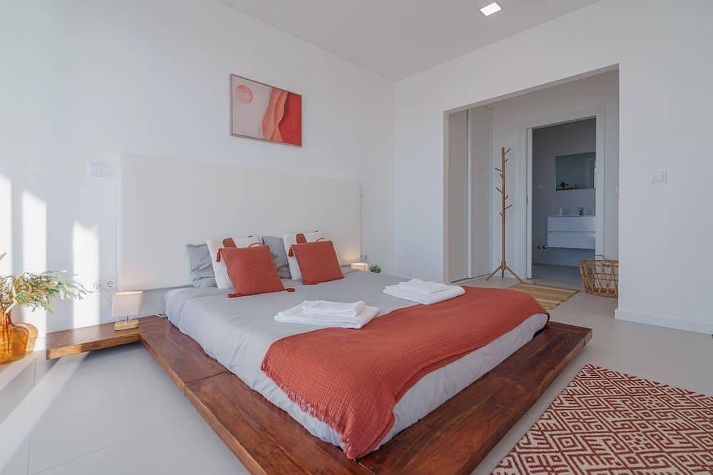 Villa Gold with ocean view in Ribamar, Lissabon Distrikt