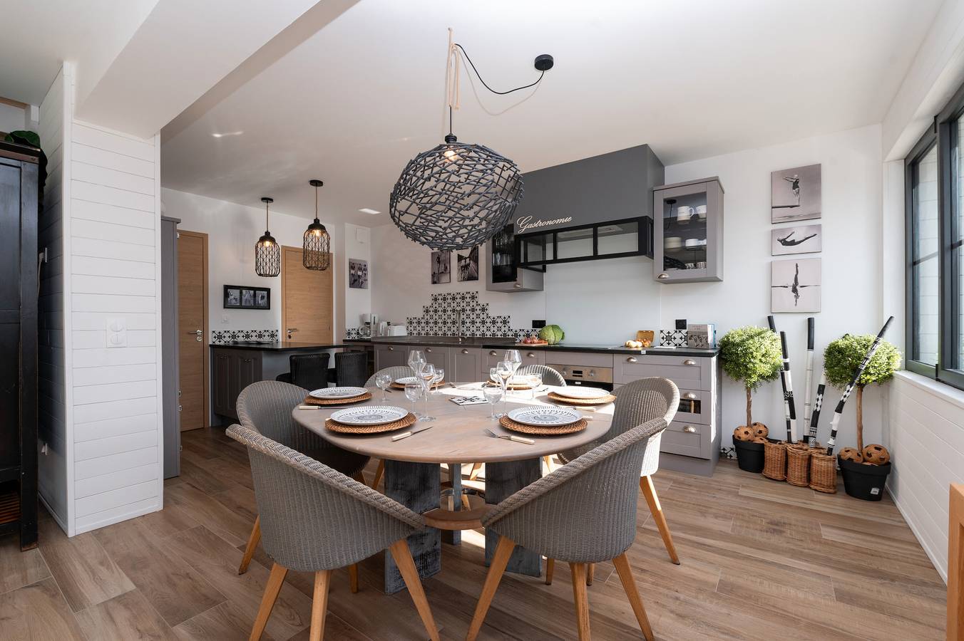 Das Künstleratelier – Zen-Charme! Strände und Geschäfte in Carnac, Côte des Mégalithes