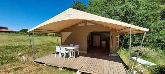 Tente pour 4 personnes en Dordogne