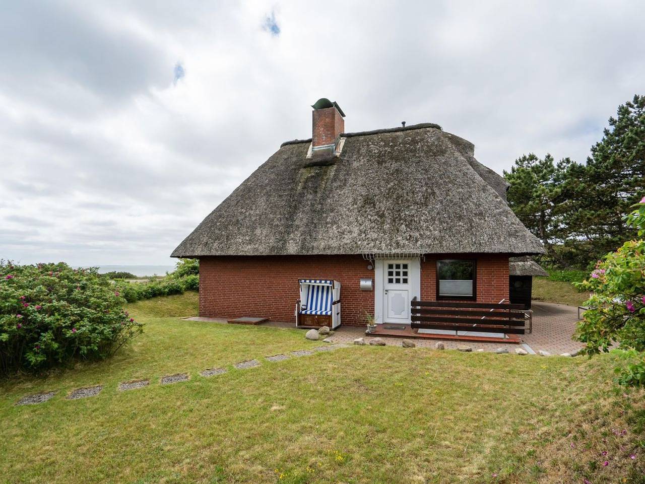 Ganze Ferienwohnung, Haus Sundermann - Traumhafte Wohnung unter Reet für 5 Personen, Meerblick, Stellplatz, Wlan. in List (Sylt), Sylt