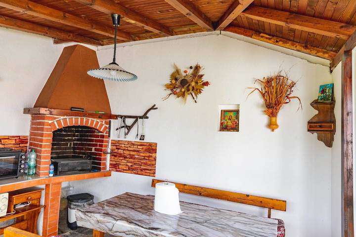 Villa für 10 Personen, mit Garten und Terrasse sowie Seeblick, kinderfreundlich in Bulgarien - 4