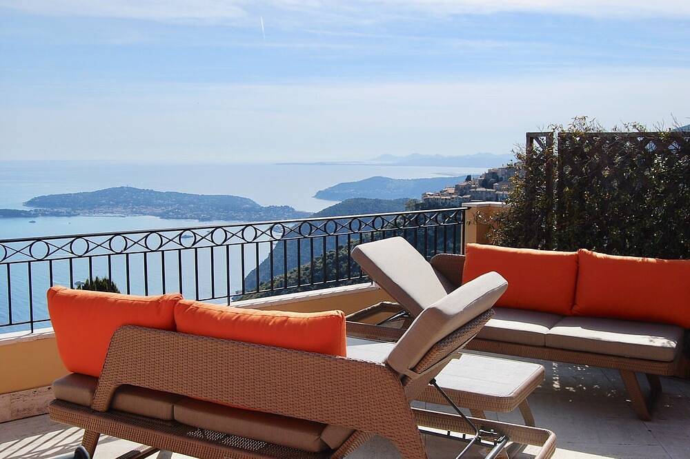 Ganze Wohnung, Atemberaubendes Penthouse mit Panoramablick auf Eze & Cap Ferrat in Èze, Nizza und Umgebung