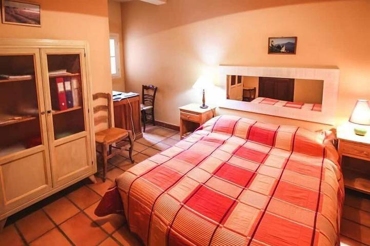 Location de vacances pour 8 personnes, avec jardin à Courthézon - 3