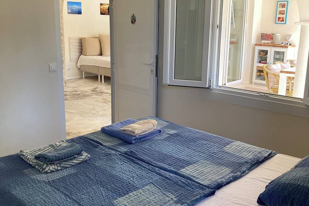 Pure beach feeling - Casa Caracol is located directly on the beach of Cala Romantica in Playa Romàntica, Manacor