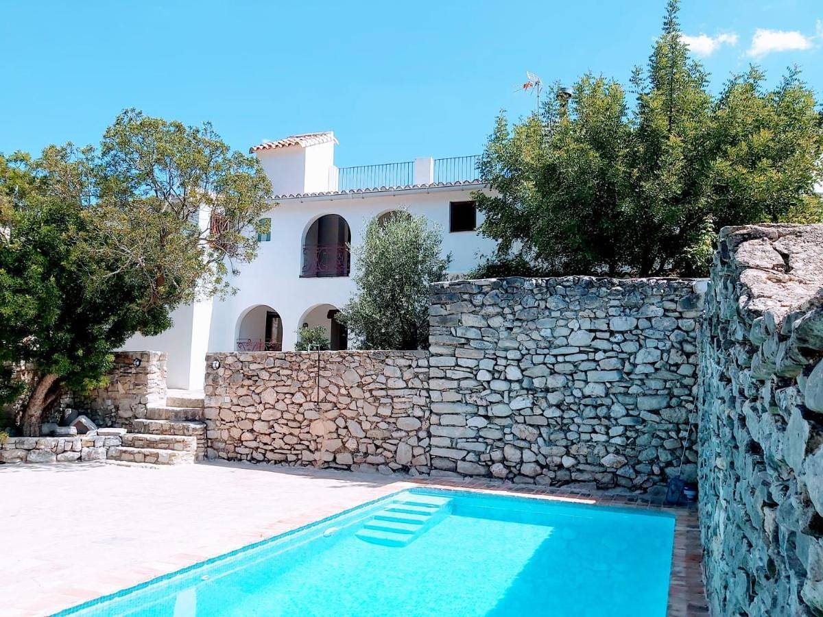 Casa de vacaciones para 18 personas con jardín in Vall de Gallinera, Interior de Alicante