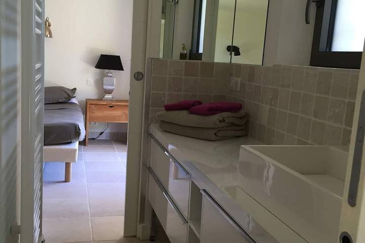 Location de vacances pour 10 personnes, avec jardin et terrasse dans l'Escalet - 4