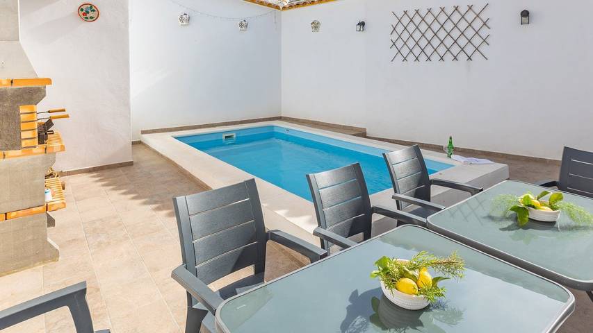 Chalet para 8 personas, con piscina en Parque Natural Sierras Subbéticas - 2