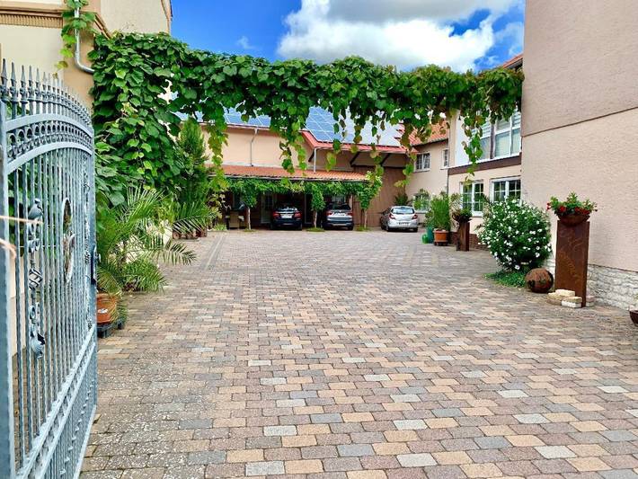 Ferienwohnung für 2 Personen, mit Garten in Rheinhessen