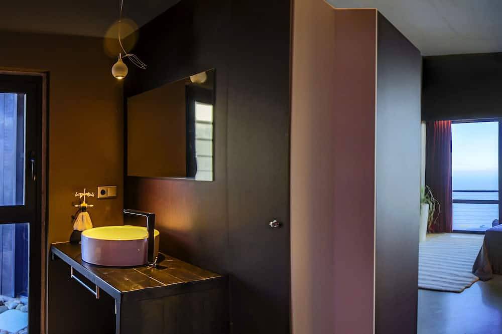 Schöne Villa mit Panoramablick auf das Meer in San Sebastian, Baskische Küste (Spanien)