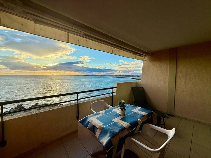 Apartamento de vacaciones para 4 personas, con piscina además de vistas y terraza - 1