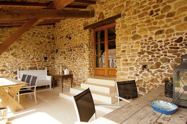 Gîte pour 5 personnes, avec piscine et jardin
