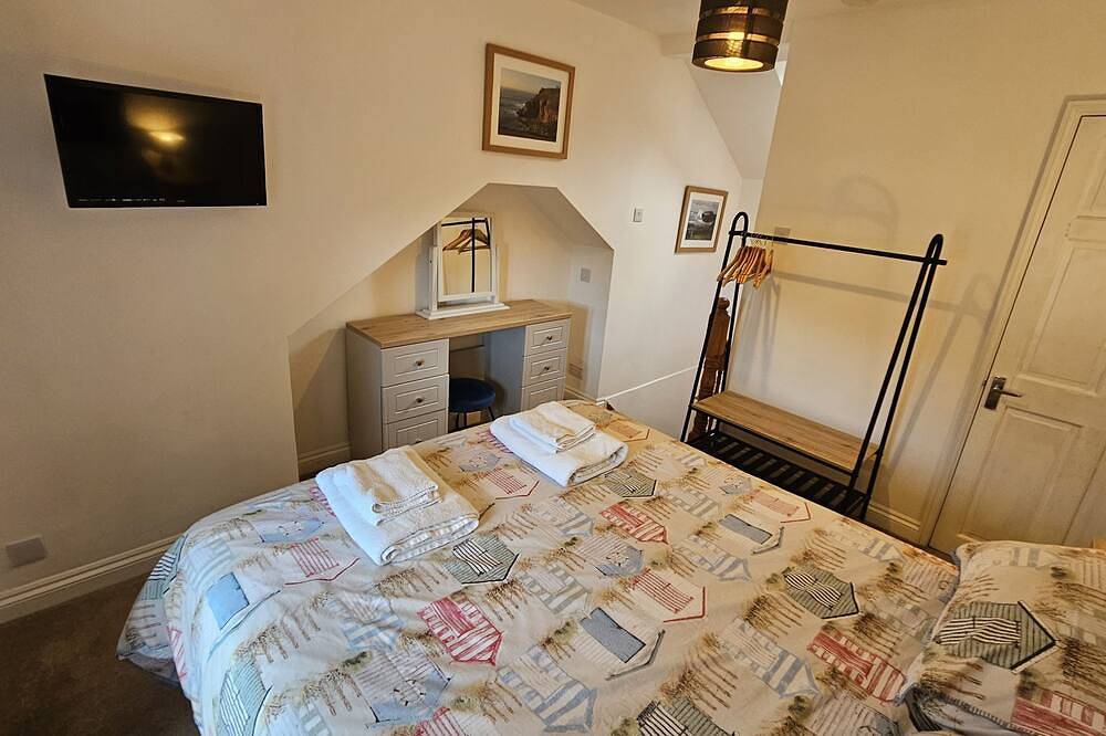 Pepperpot -  a cottage that sleeps 2 guests  in 1 bedroom in Portreath, Cornwall