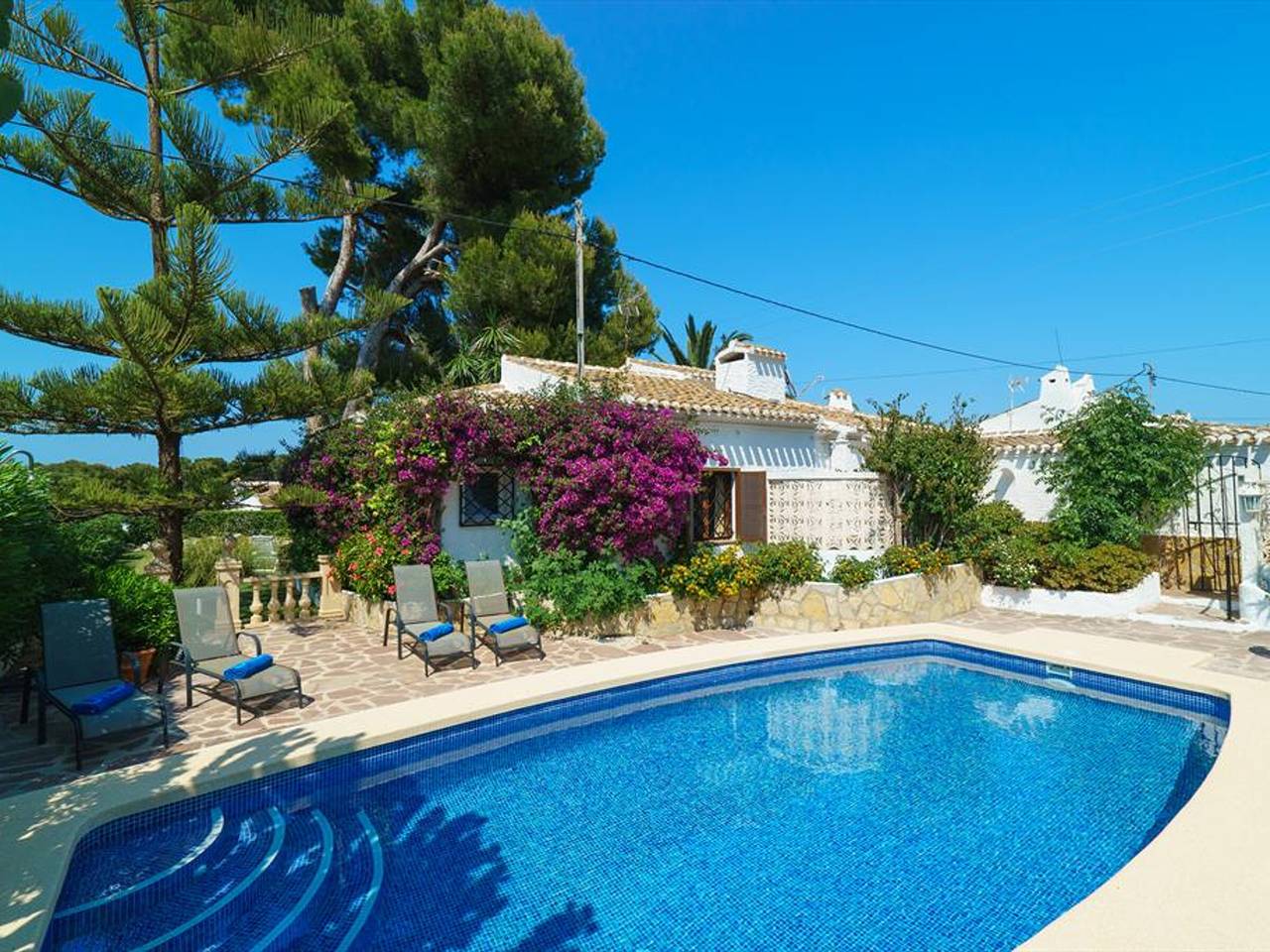 Romantic Villa in Javea with Private Pool, Ac, Near Beach and Tennis Court in Toscamar, Jávea