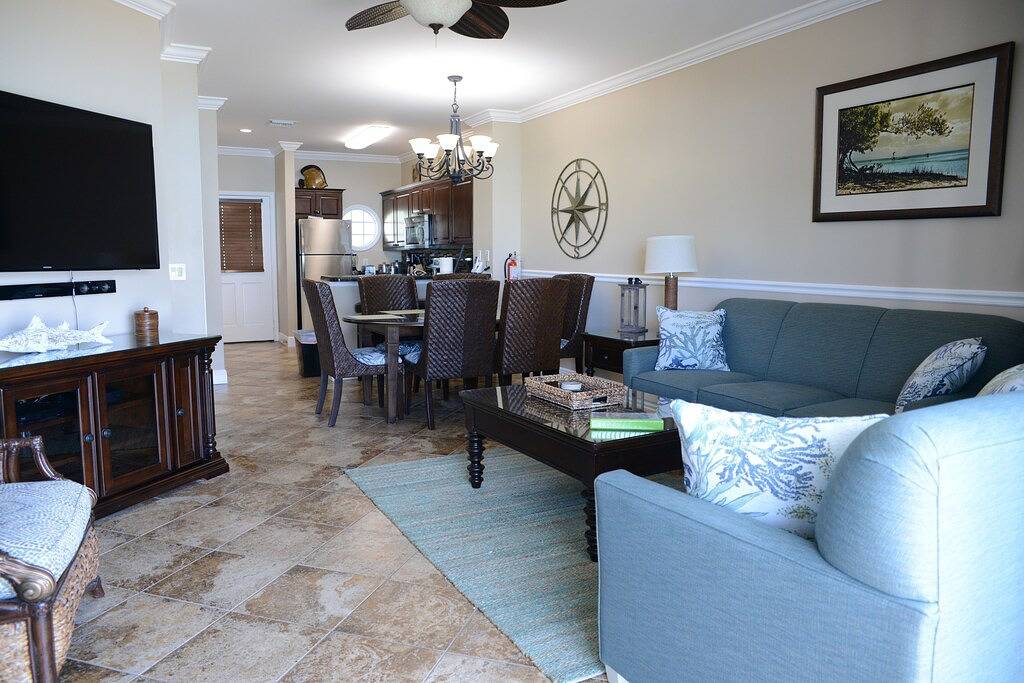 Ganze Wohnung, 3Br / 3Ba Sunset Cottage befindet sich in den Dörfern von Hawks Cay in Duck Key, Monroe County