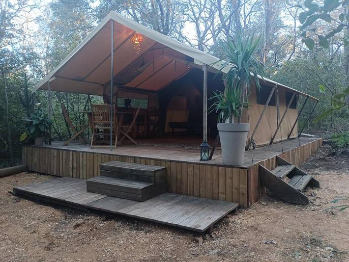 Gîte pour 4 personnes, avec vue ainsi que jardin et terrasse à Vers-Pont-du-Gard - 3