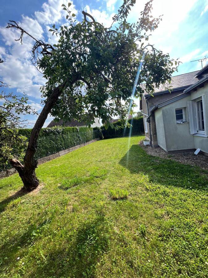 Two-Bedroom House in Toury (Eure-et-Loir), Région de Chartres