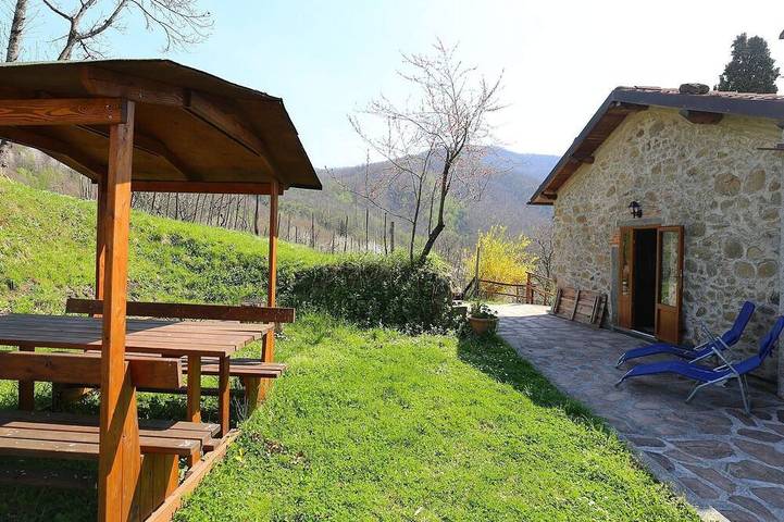 Agriturismo per 6 persone, con giardino, con animali domestici in Bagni di Lucca