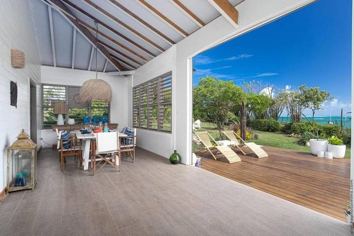 Location de vacances pour 4 personnes, avec terrasse ainsi que piscine et jardin dans Pointe Faula - 4