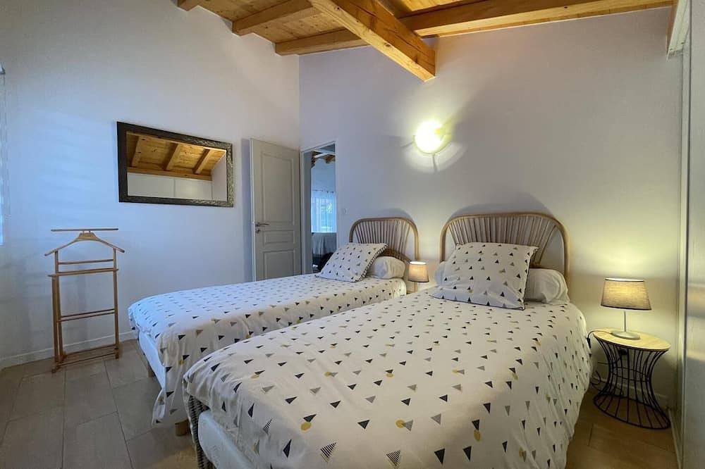 Aire-leku - Saint-pee-sur-nivelle in Saint-Pée-sur-Nivelle, Bayonne region