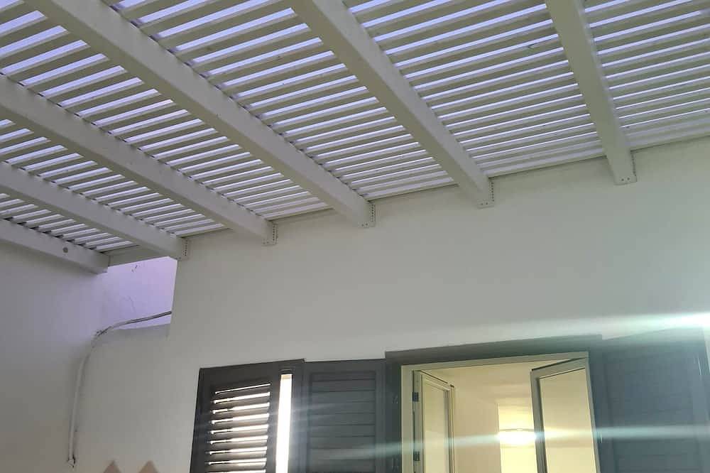 Room with private bathroom 200mt from the sea in Taviano, Golfo de Tarento